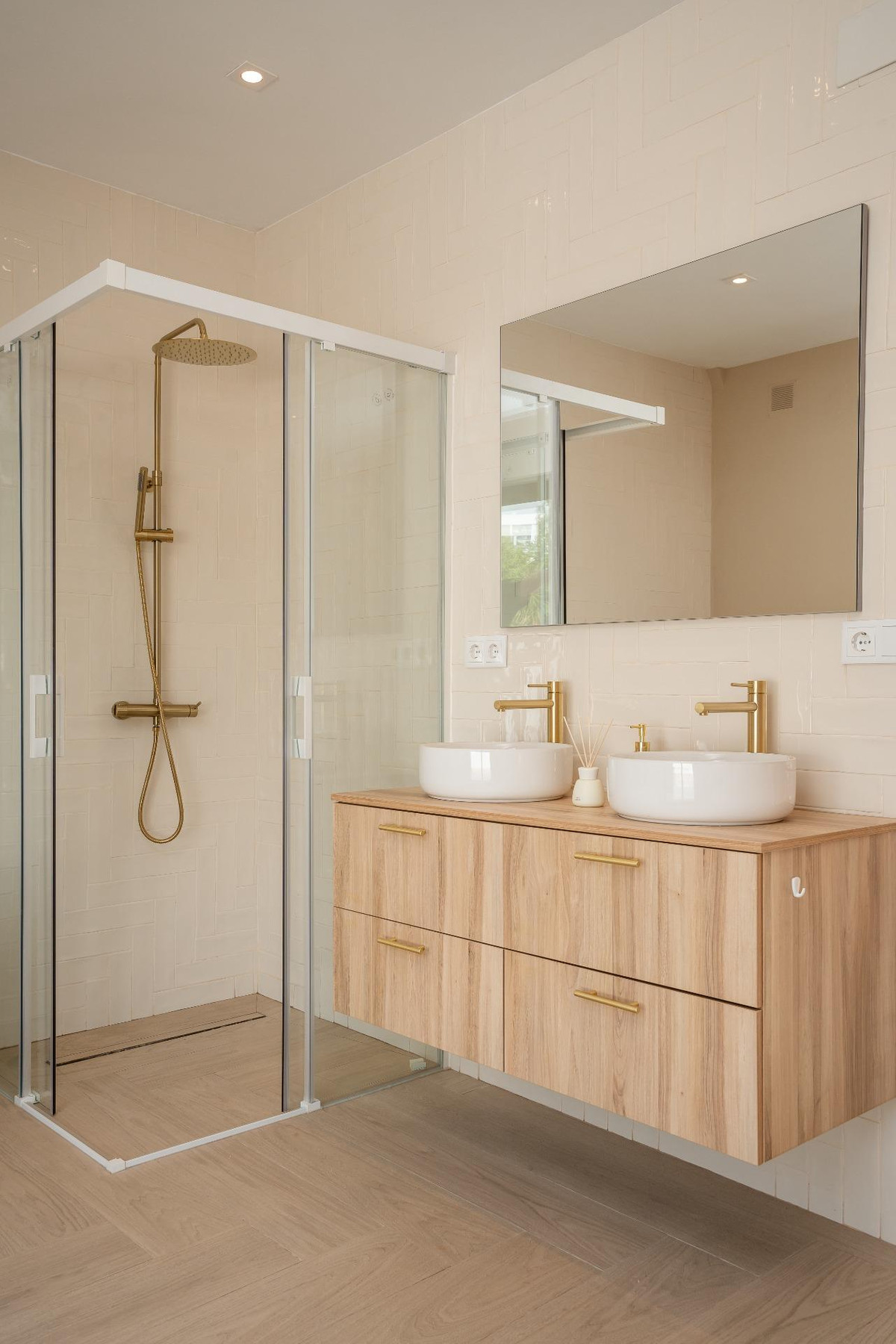 7 Bed Townhouse for sale in Benalmadena Costa Costa Del Sol, Málaga, Spain