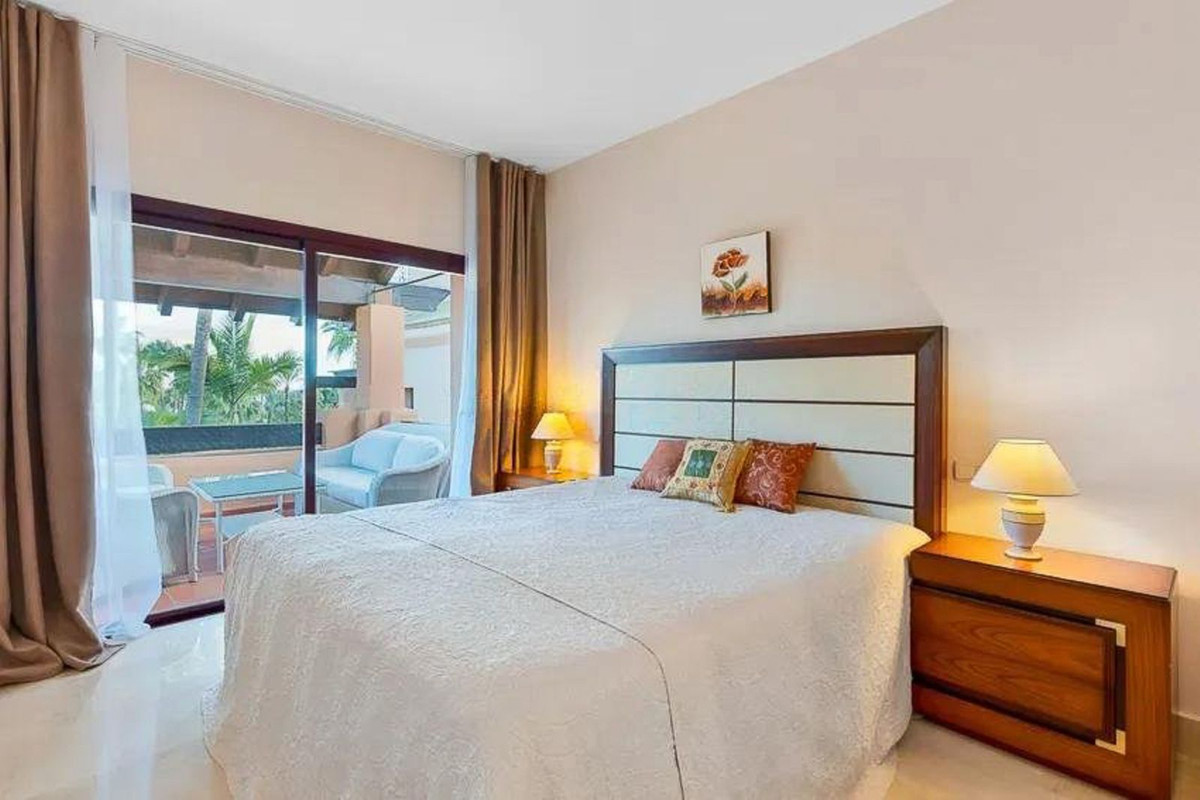 2 Bed Apartment for sale in San Pedro De Alcántara Costa Del Sol, Málaga, Spain