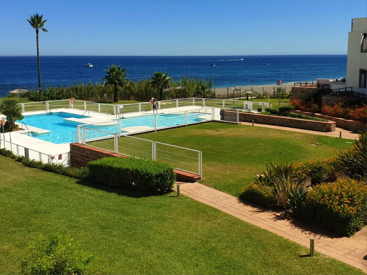 2 Bed Townhouse for sale in Casares Playa Costa Del Sol, Málaga, Spain
