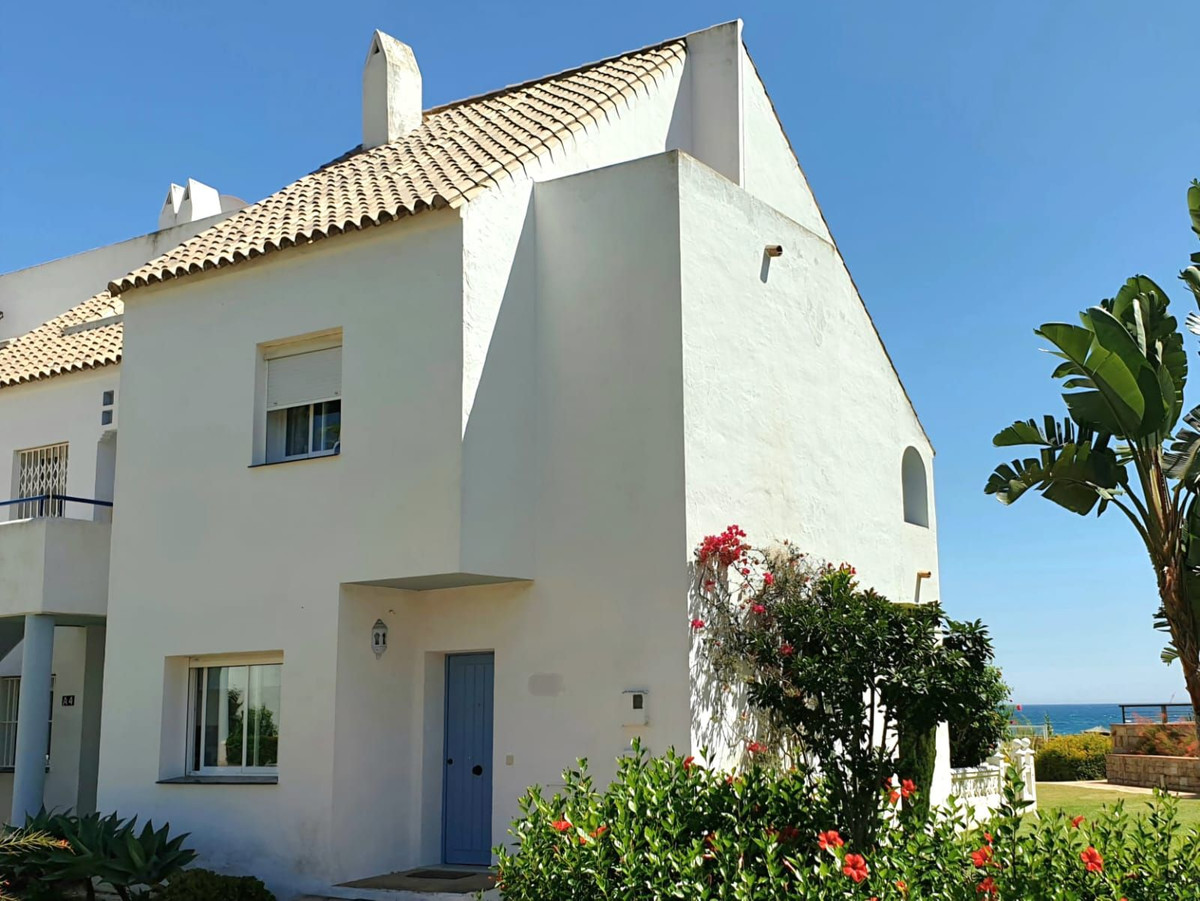 2 Bed Townhouse for sale in Casares Playa Costa Del Sol, Málaga, Spain