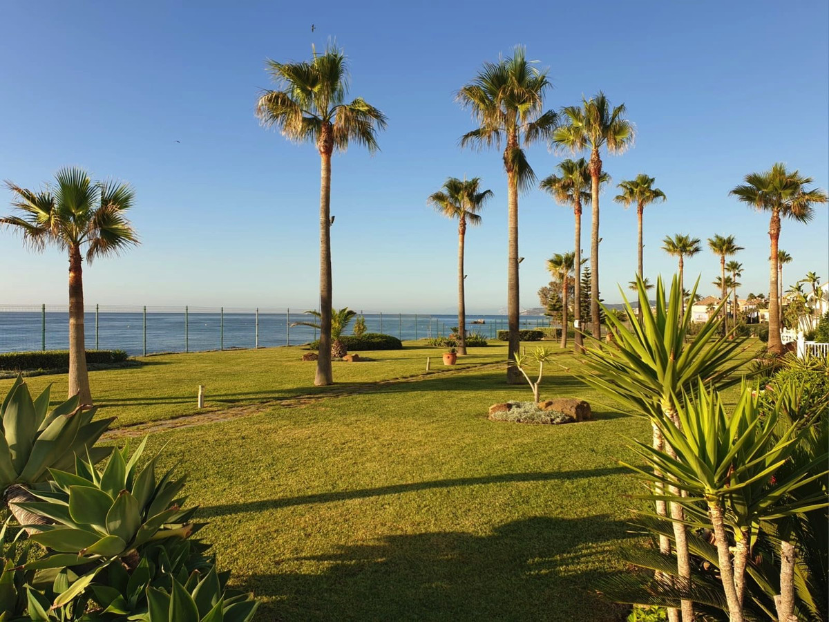 2 Bed Townhouse for sale in Casares Playa Costa Del Sol, Málaga, Spain