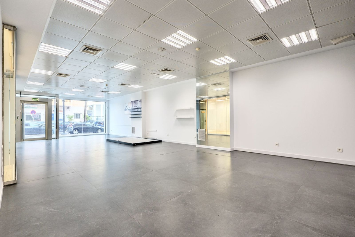 4 Bed Commercial unit for sale in Mijas Costa Costa Del Sol, Málaga, Spain