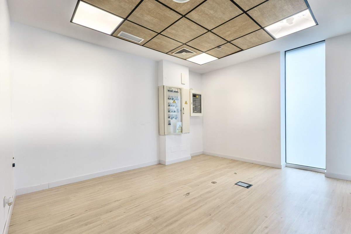 4 Bed Commercial unit for sale in Mijas Costa Costa Del Sol, Málaga, Spain