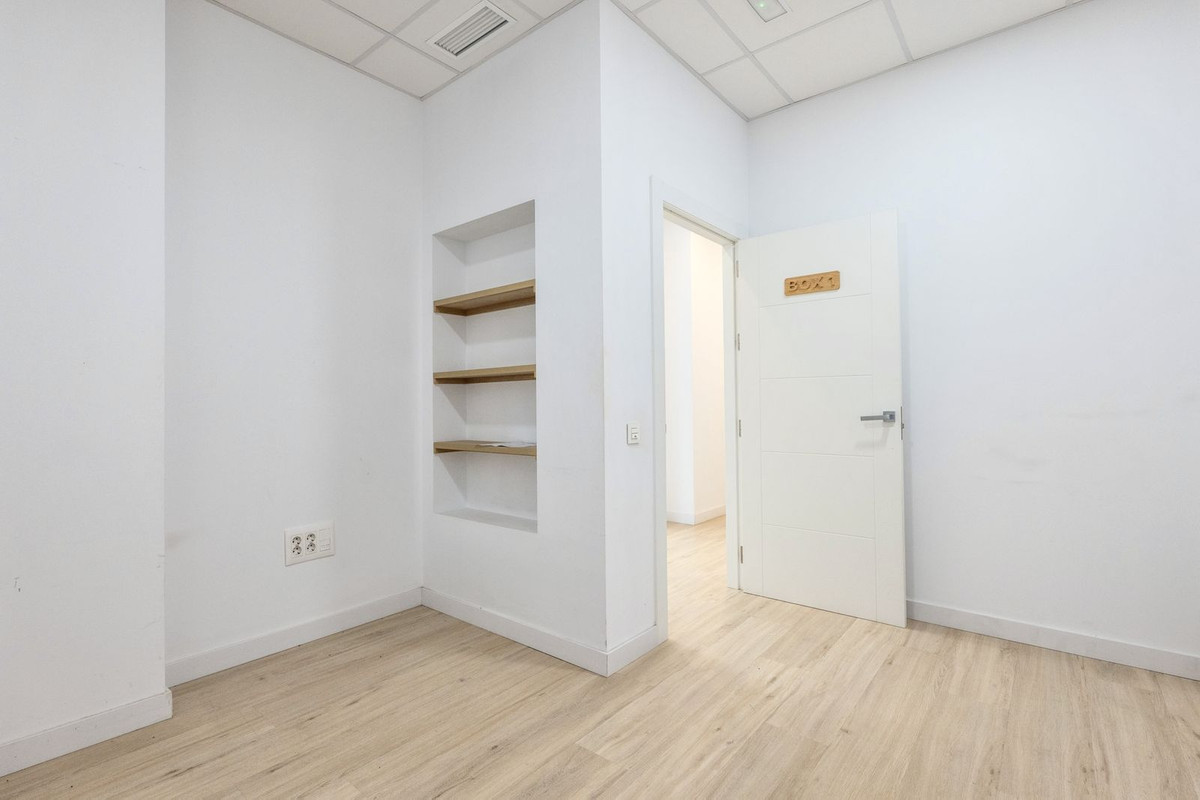 4 Bed Commercial unit for sale in Mijas Costa Costa Del Sol, Málaga, Spain