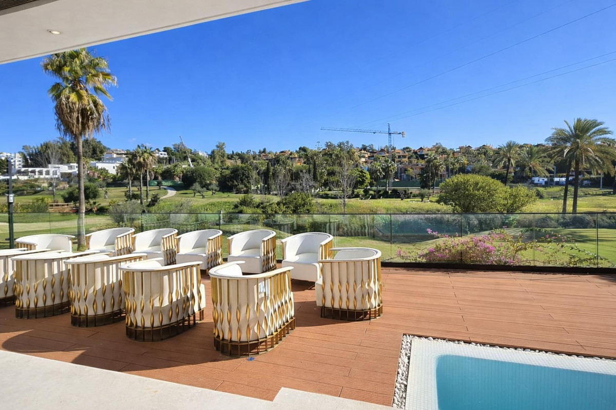 3 Bed Townhouse for sale in Atalaya Costa Del Sol, Málaga, Spain
