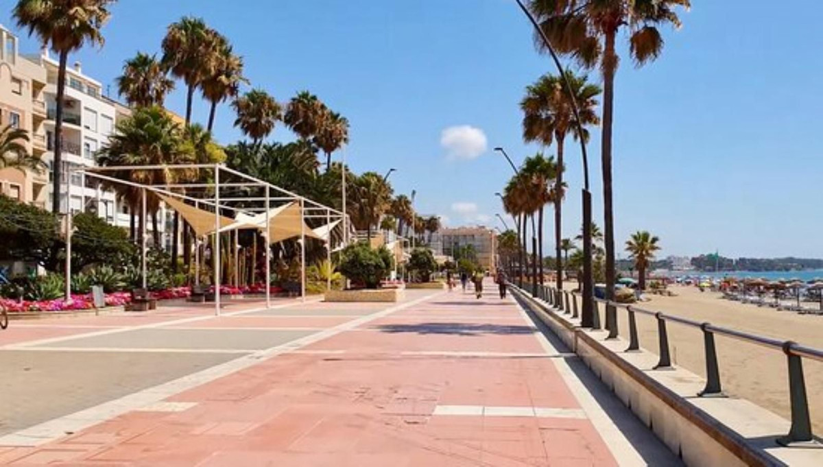 3 Bed Townhouse for sale in Atalaya Costa Del Sol, Málaga, Spain