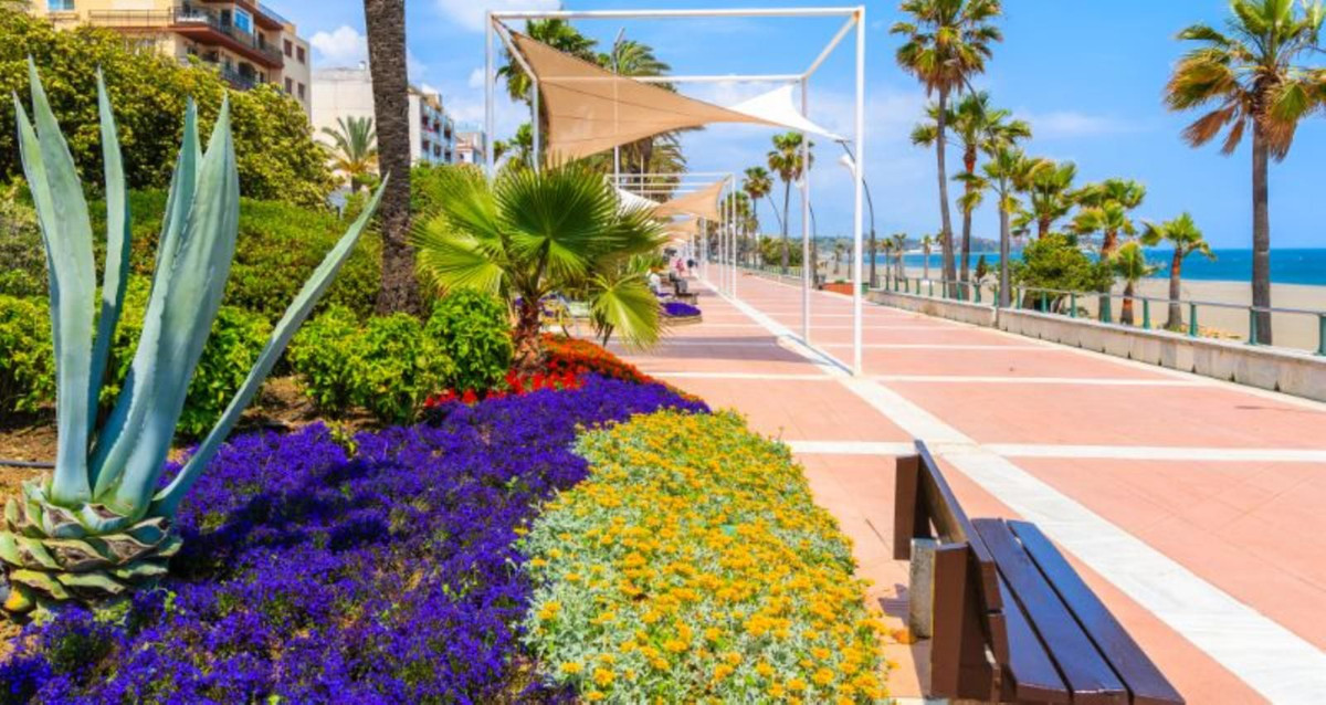 3 Bed Townhouse for sale in Atalaya Costa Del Sol, Málaga, Spain