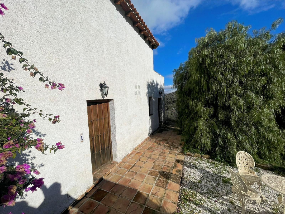 Se vende Finca - Cortijo de 6 dormitorios en Costa Del Sol, Málaga, España