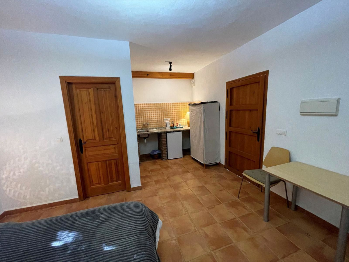 Se vende Finca - Cortijo de 6 dormitorios en Costa Del Sol, Málaga, España