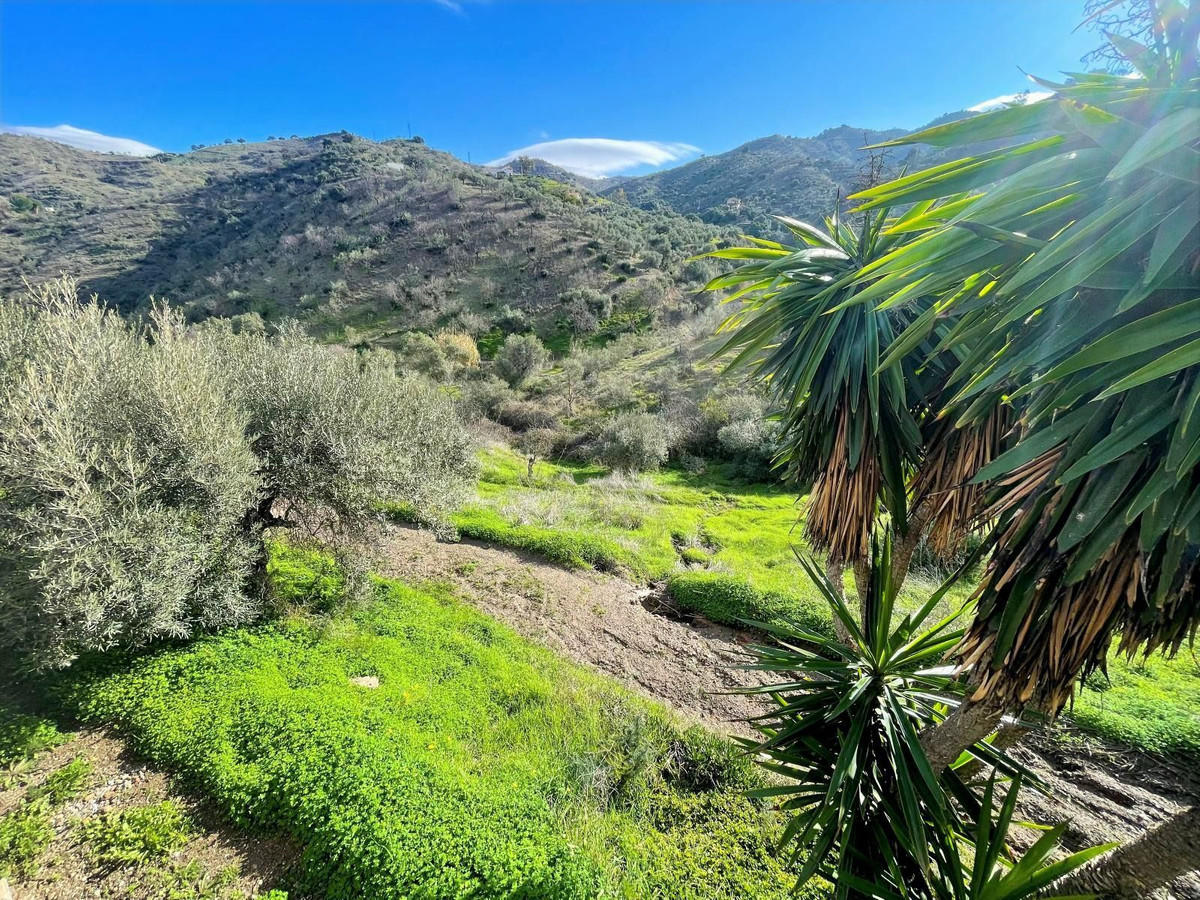 Se vende Finca - Cortijo de 6 dormitorios en Costa Del Sol, Málaga, España