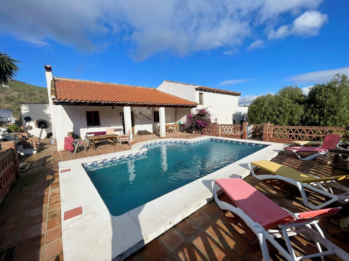 Se vende Finca - Cortijo de 6 dormitorios en Costa Del Sol, Málaga, España