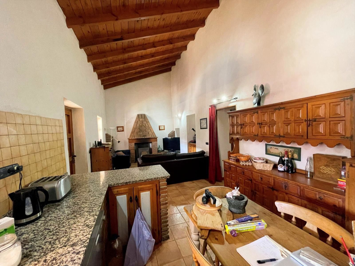 Se vende Finca - Cortijo de 6 dormitorios en Costa Del Sol, Málaga, España