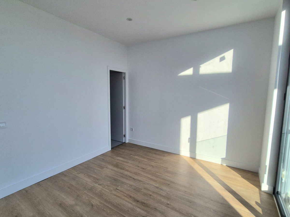 3 Bed Townhouse for sale in Cerros Del Aguila Costa Del Sol, Málaga, Spain