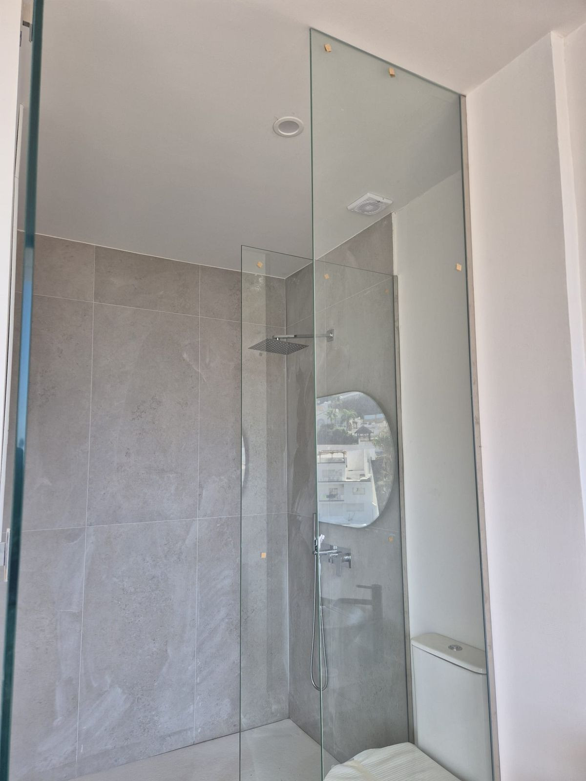 3 Bed Townhouse for sale in Cerros Del Aguila Costa Del Sol, Málaga, Spain