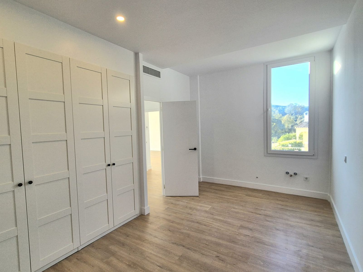3 Bed Townhouse for sale in Cerros Del Aguila Costa Del Sol, Málaga, Spain