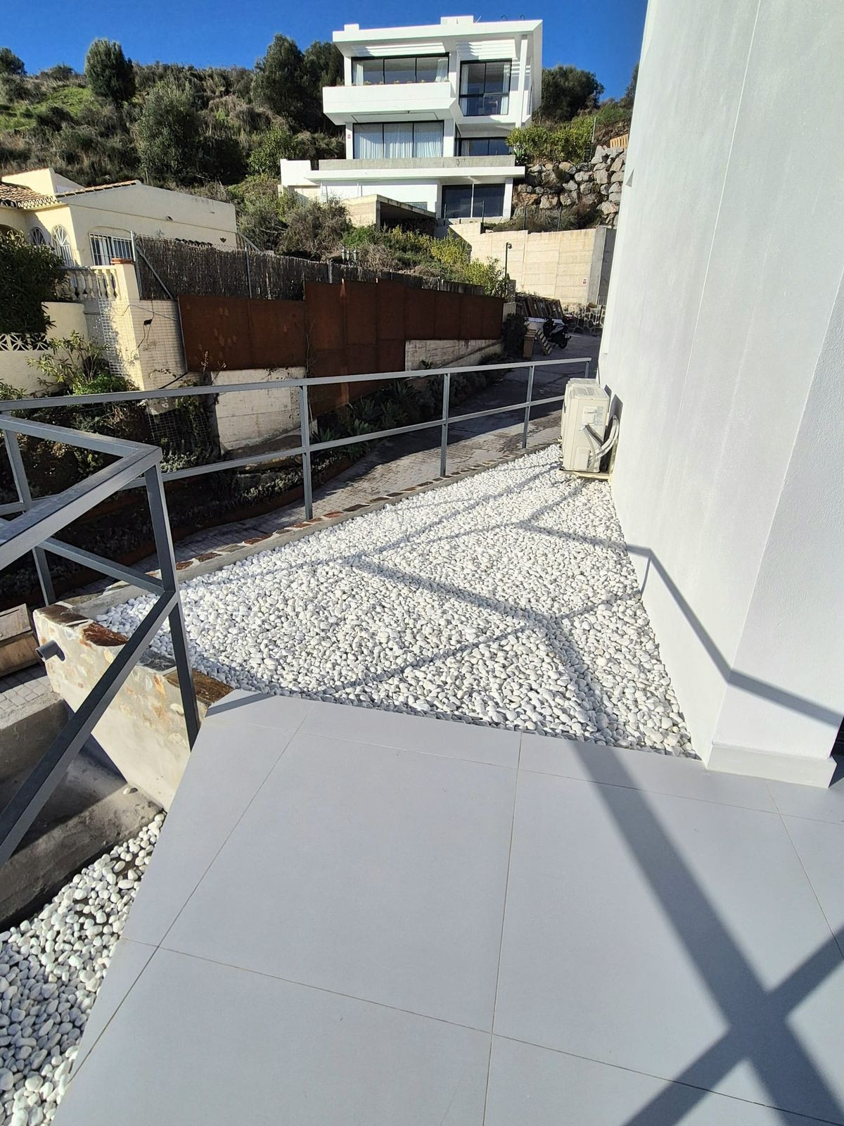 3 Bed Townhouse for sale in Cerros Del Aguila Costa Del Sol, Málaga, Spain