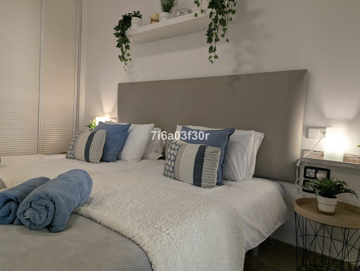 3 Bed Apartment for sale in San Pedro De Alcántara Costa Del Sol, Málaga, Spain