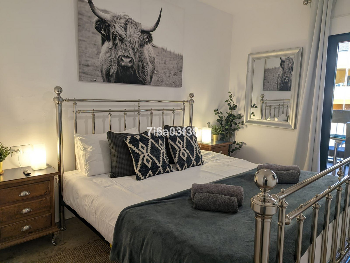3 Bed Apartment for sale in San Pedro De Alcántara Costa Del Sol, Málaga, Spain