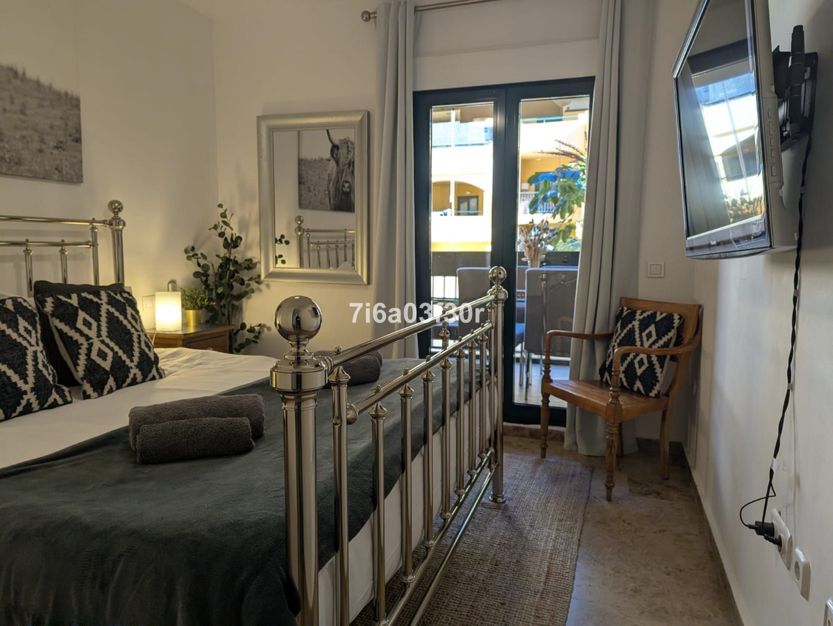 3 Bed Apartment for sale in San Pedro De Alcántara Costa Del Sol, Málaga, Spain