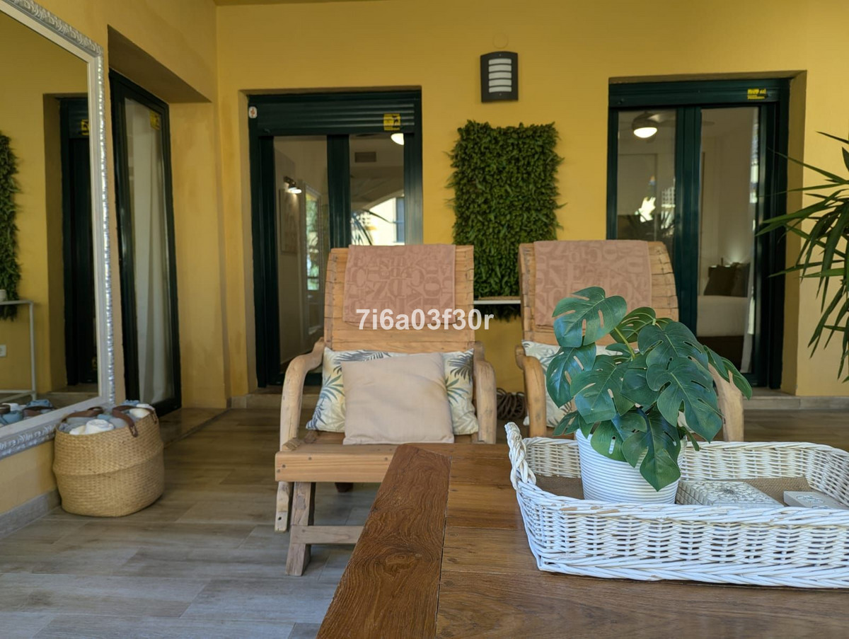 3 Bed Apartment for sale in San Pedro De Alcántara Costa Del Sol, Málaga, Spain