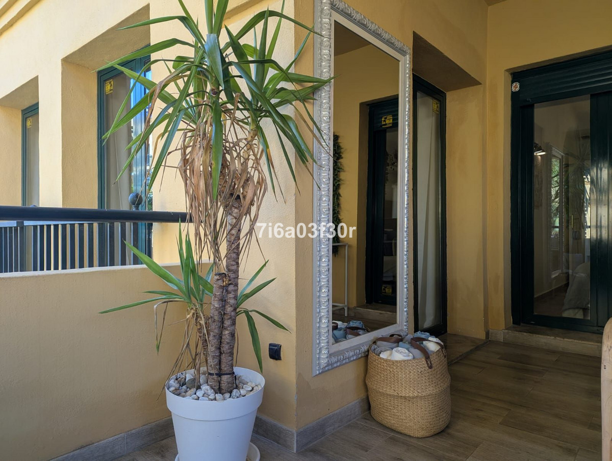 3 Bed Apartment for sale in San Pedro De Alcántara Costa Del Sol, Málaga, Spain