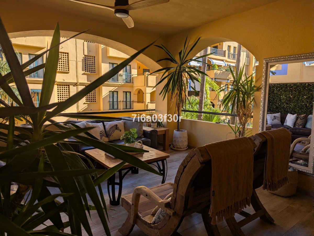 3 Bed Apartment for sale in San Pedro De Alcántara Costa Del Sol, Málaga, Spain