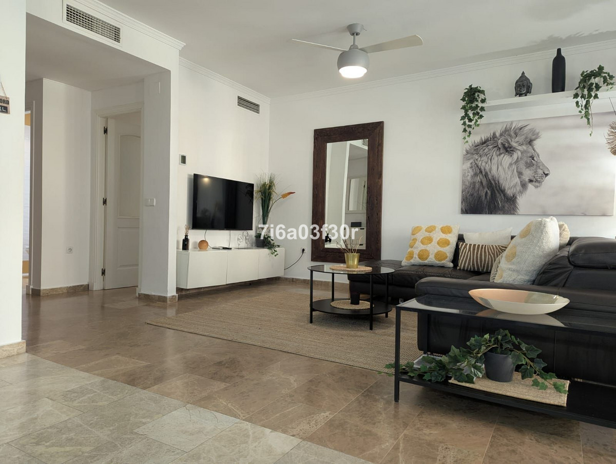 3 Bed Apartment for sale in San Pedro De Alcántara Costa Del Sol, Málaga, Spain