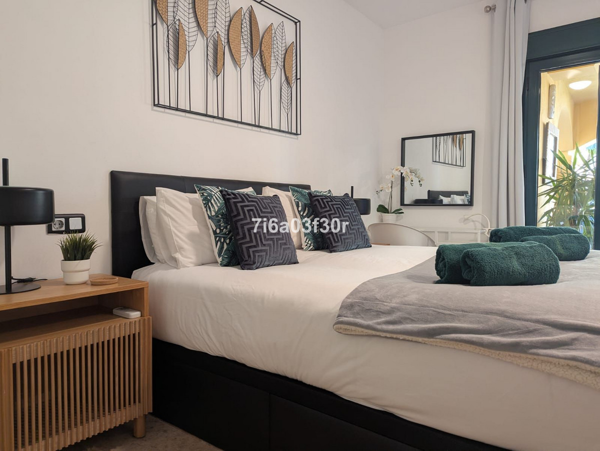 3 Bed Apartment for sale in San Pedro De Alcántara Costa Del Sol, Málaga, Spain