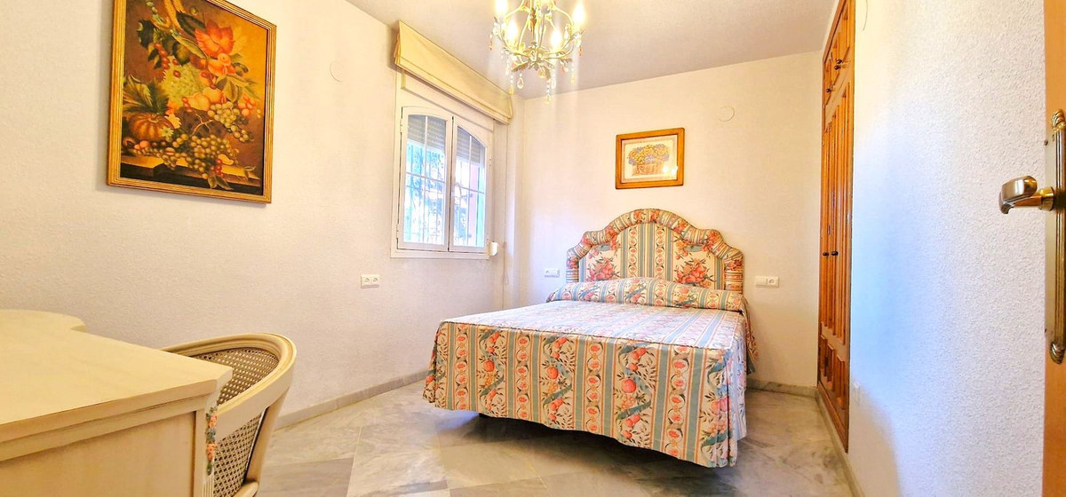 3 Bed Apartment for sale in El Rosario Costa Del Sol, Málaga, Spain