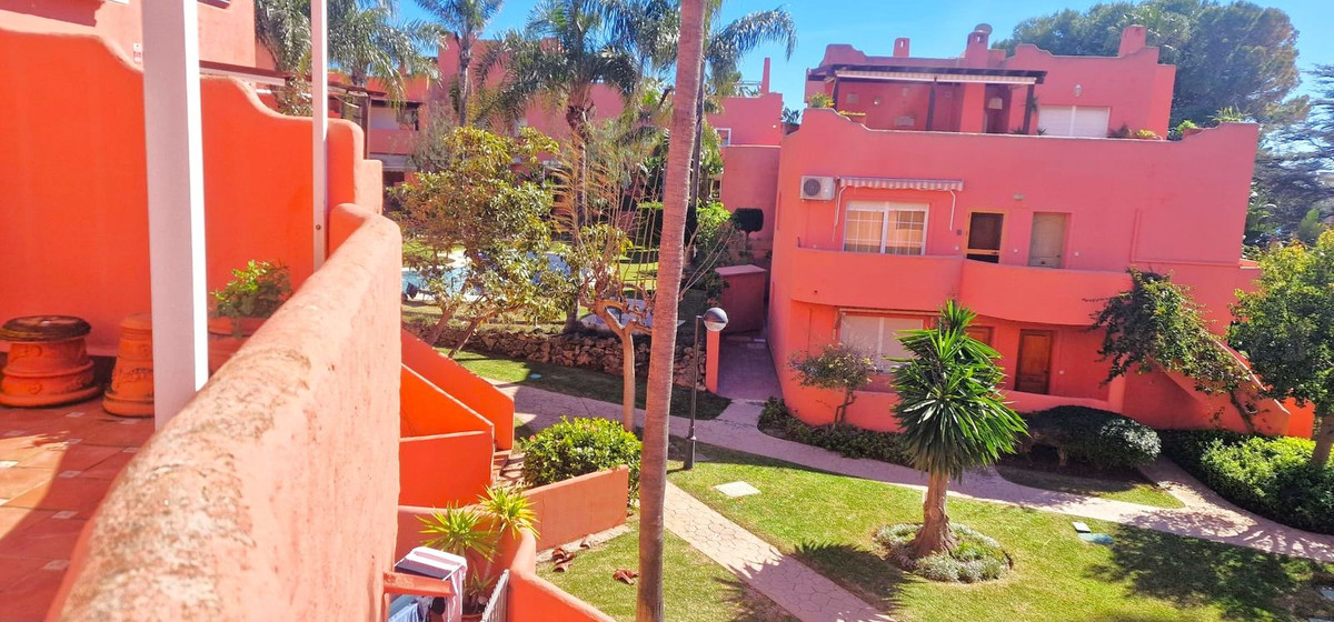 3 Bed Apartment for sale in El Rosario Costa Del Sol, Málaga, Spain