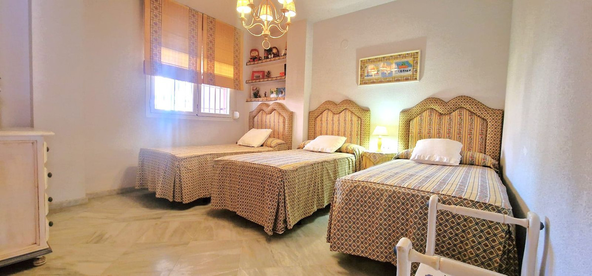 3 Bed Apartment for sale in El Rosario Costa Del Sol, Málaga, Spain