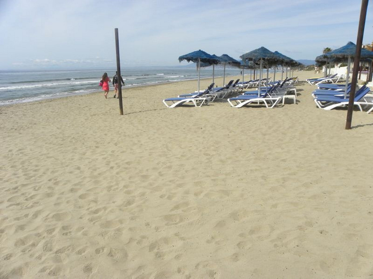 3 Bed Apartment for sale in El Rosario Costa Del Sol, Málaga, Spain