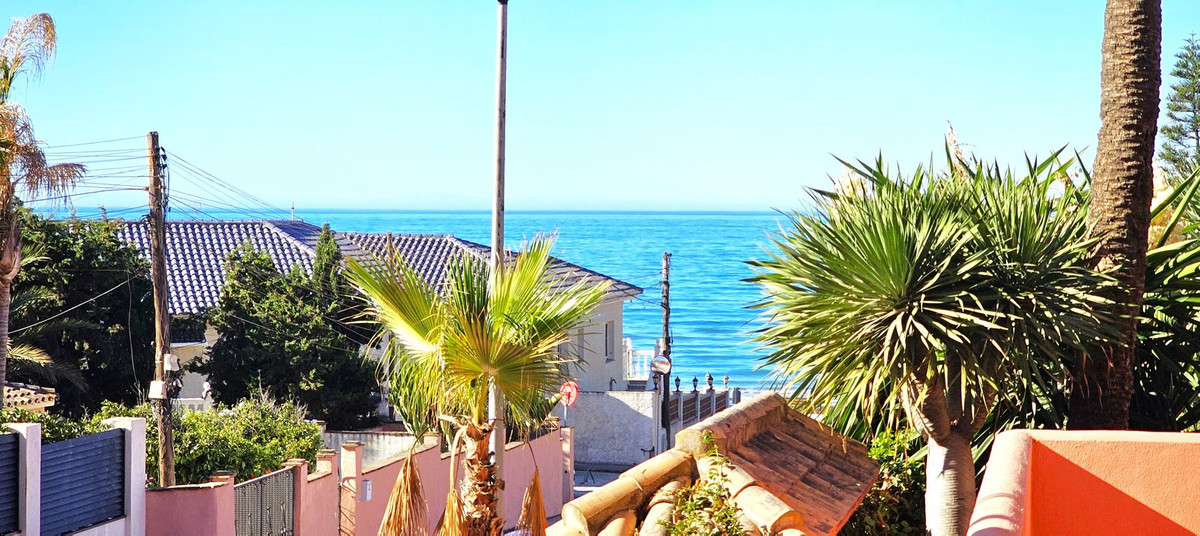 3 Bed Apartment for sale in El Rosario Costa Del Sol, Málaga, Spain