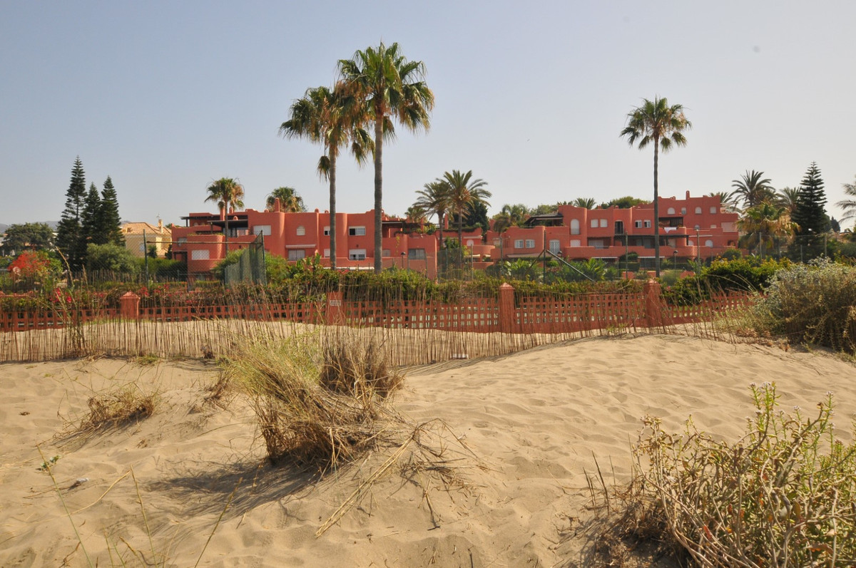 3 Bed Apartment for sale in El Rosario Costa Del Sol, Málaga, Spain