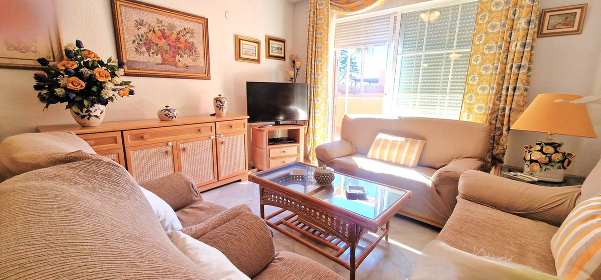 3 Bed Apartment for sale in El Rosario Costa Del Sol, Málaga, Spain
