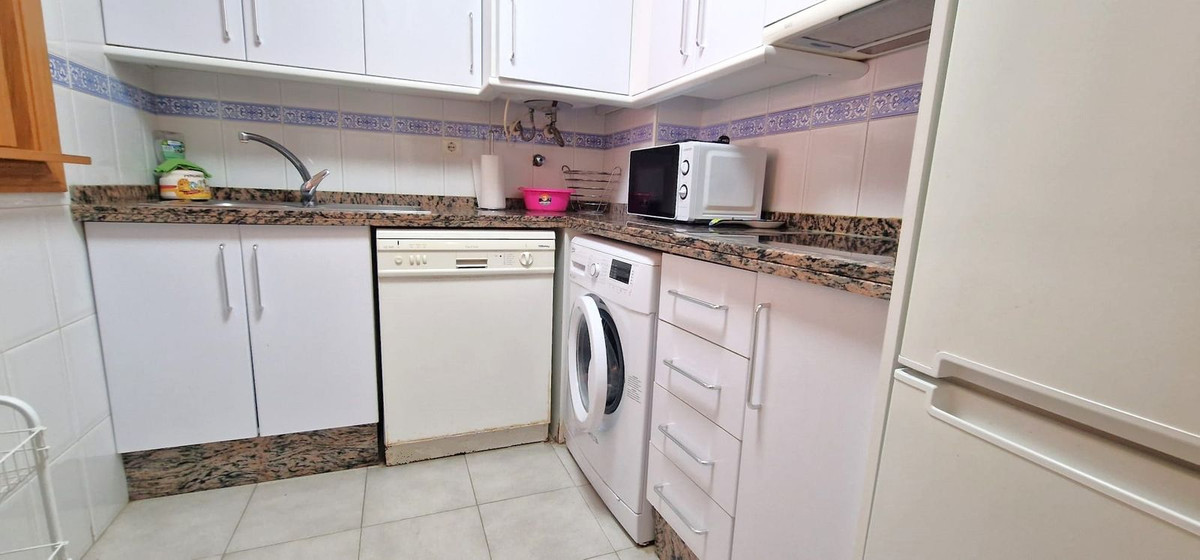 3 Bed Apartment for sale in El Rosario Costa Del Sol, Málaga, Spain