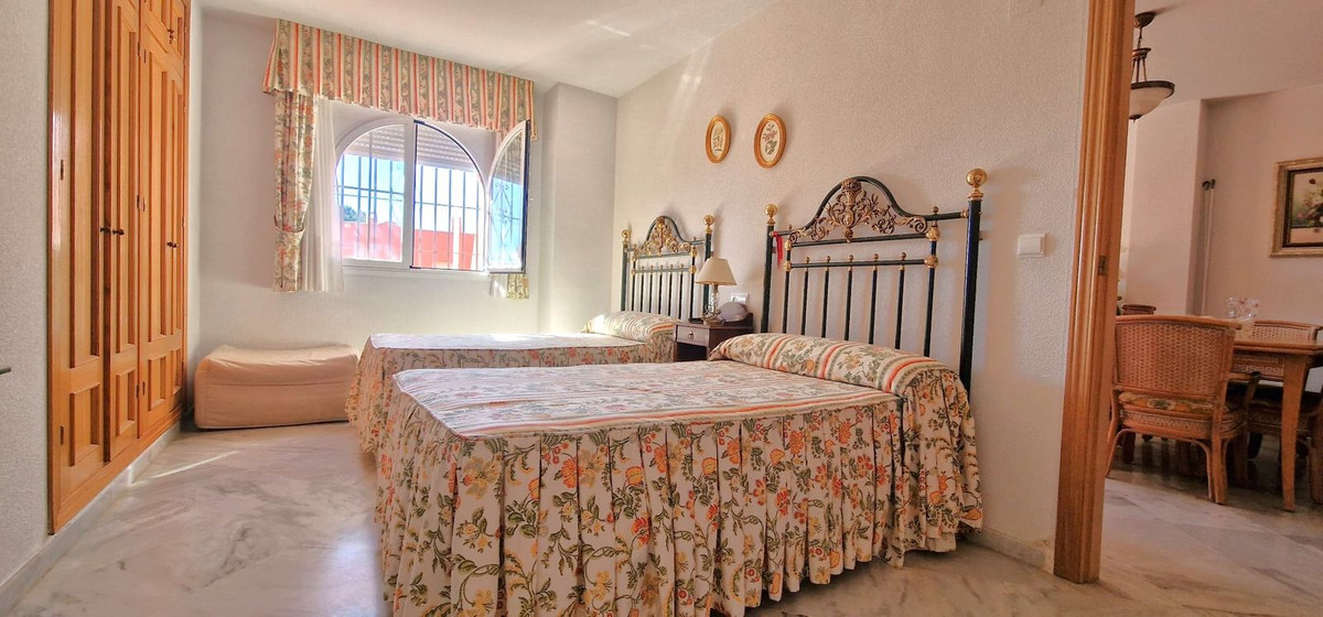 3 Bed Apartment for sale in El Rosario Costa Del Sol, Málaga, Spain