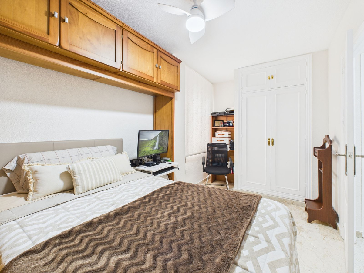 Se vende Apartamento Planta Media de 2 dormitorios en Costa Del Sol, Málaga, España