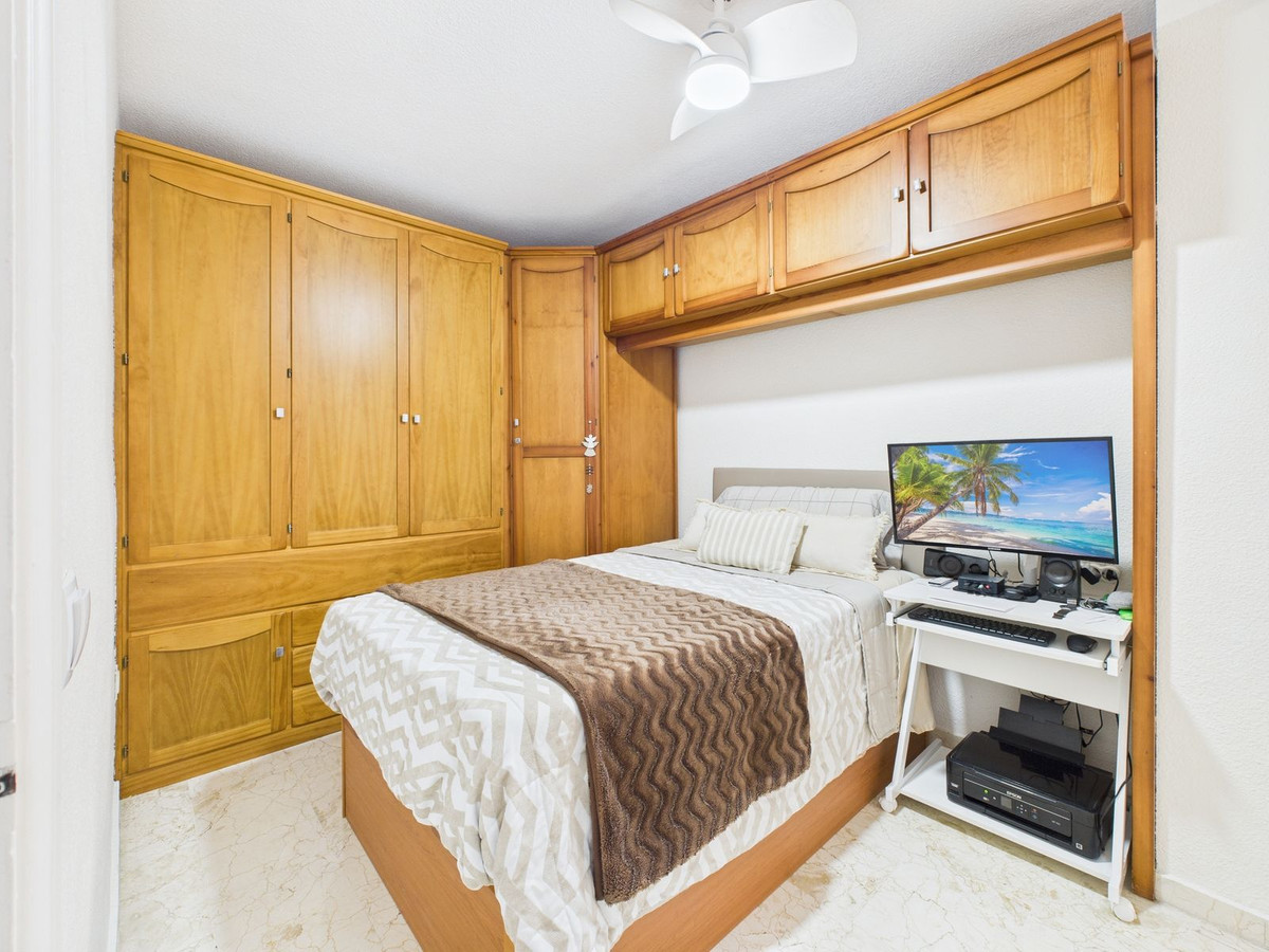 Se vende Apartamento Planta Media de 2 dormitorios en Costa Del Sol, Málaga, España