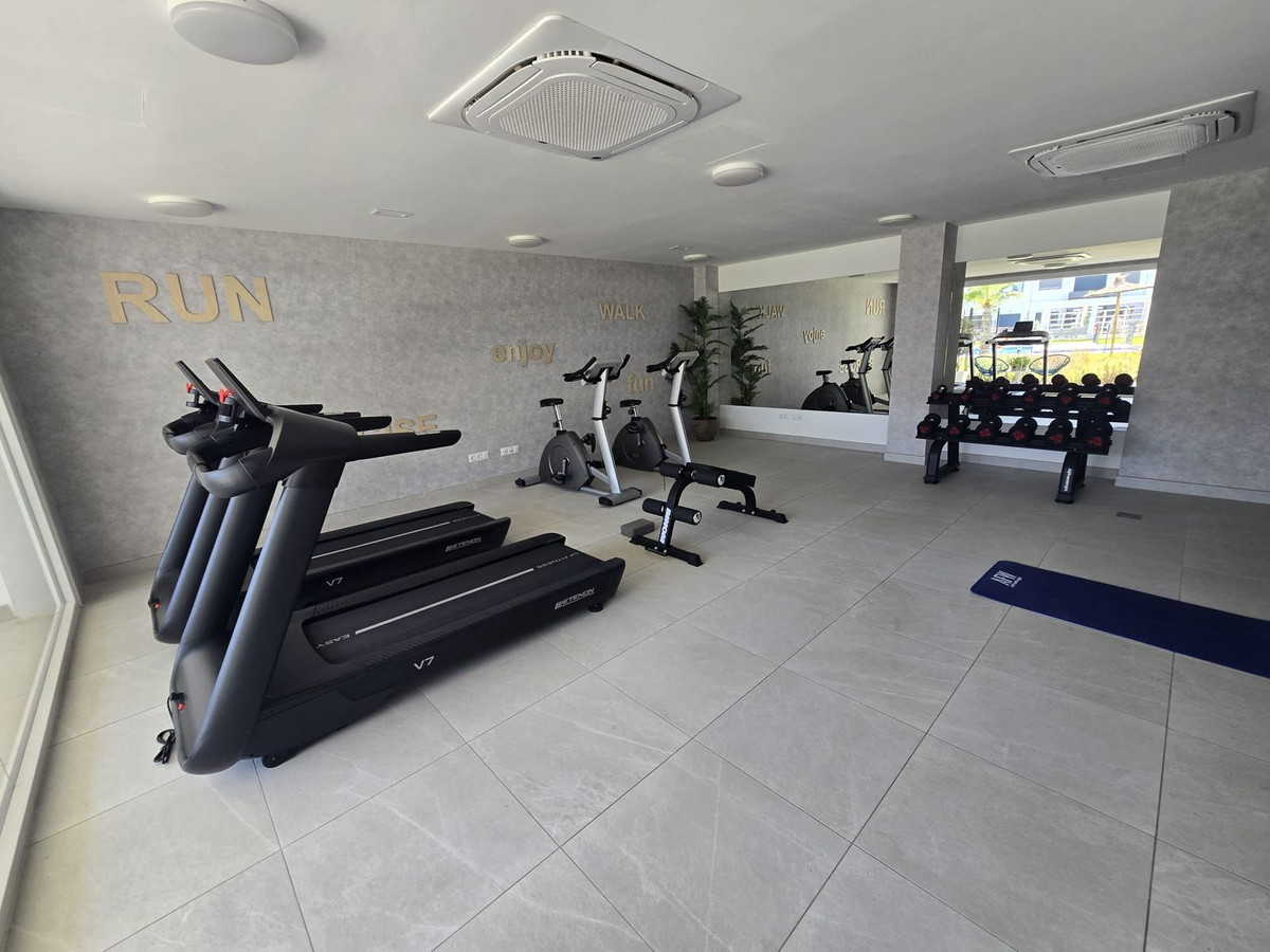 2 Bed Apartment for sale in Estepona Costa Del Sol, Málaga, Spain