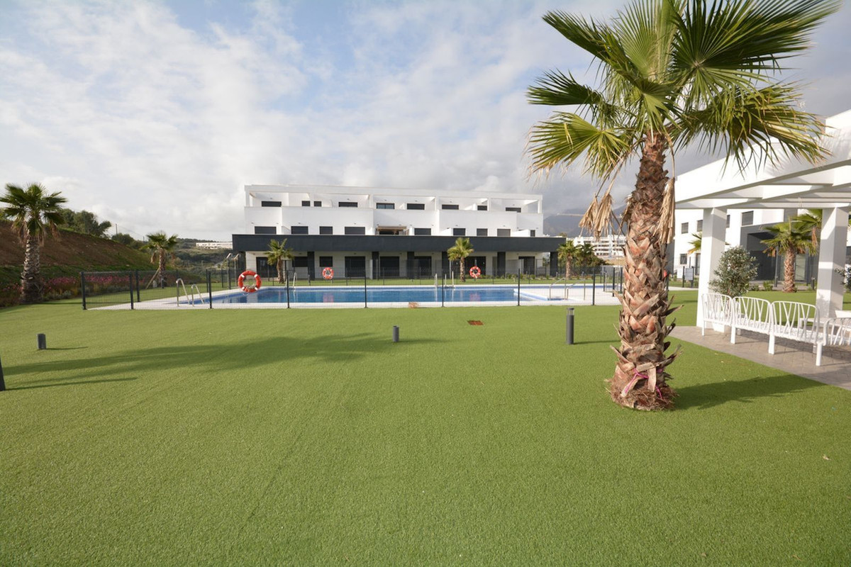 2 Bed Apartment for sale in Estepona Costa Del Sol, Málaga, Spain