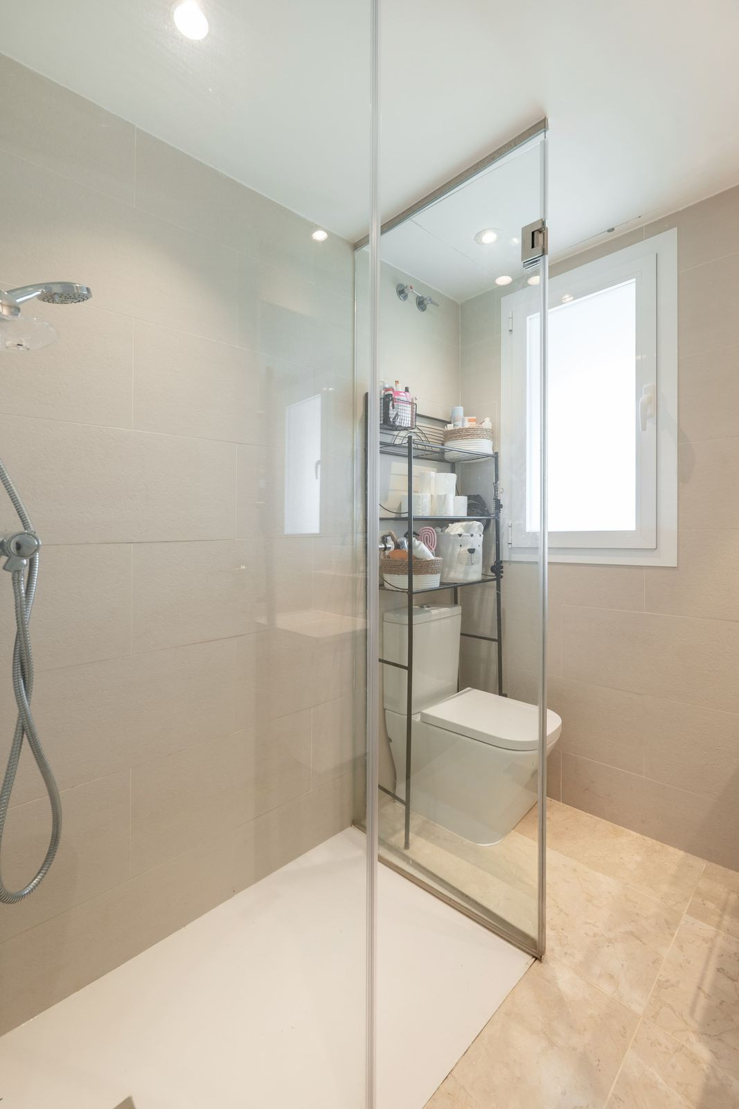 3 Bed Apartment for sale in El Paraiso Costa Del Sol, Málaga, Spain