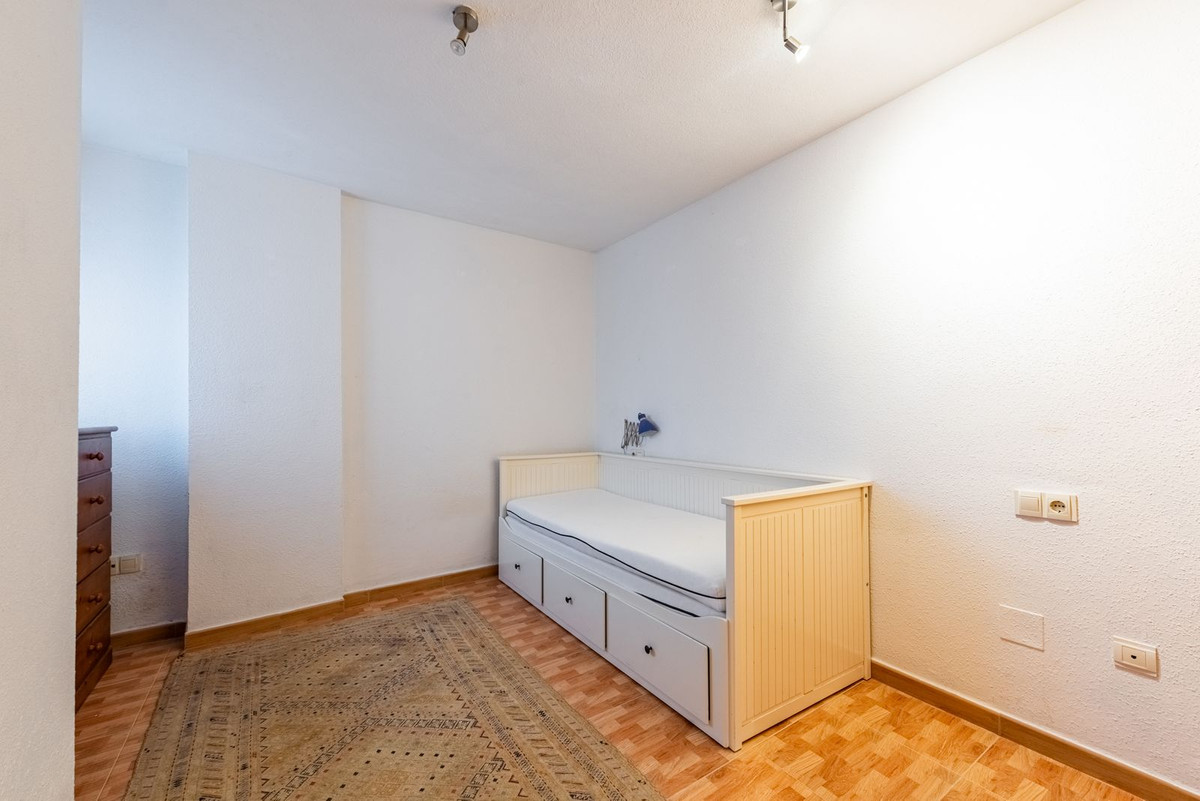 1 Bed Apartment for sale in Benahavís Costa Del Sol, Málaga, Spain