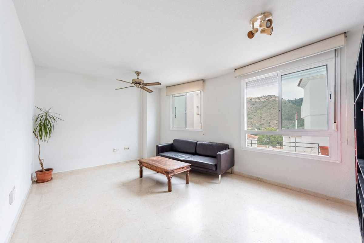 1 Bed Apartment for sale in Benahavís Costa Del Sol, Málaga, Spain