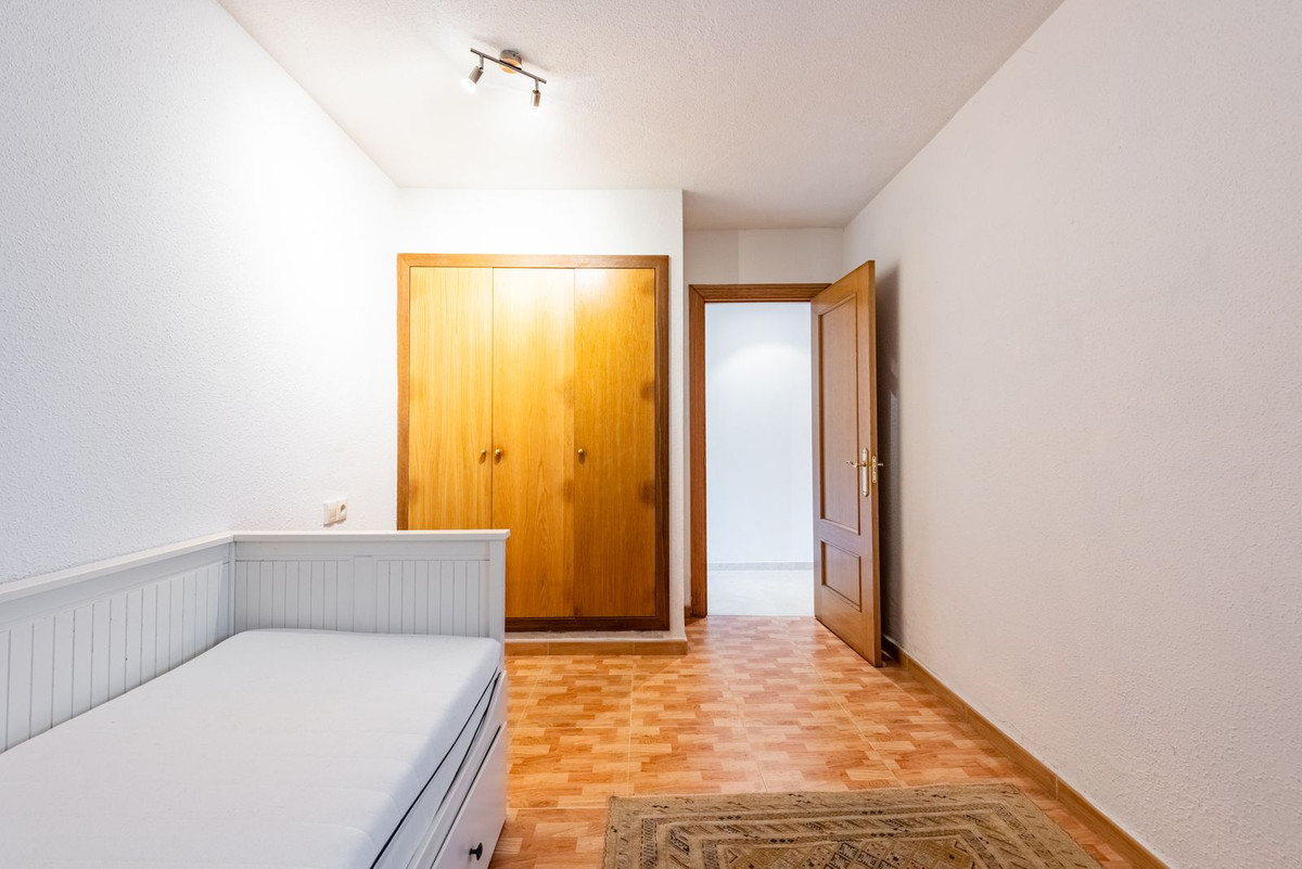 1 Bed Apartment for sale in Benahavís Costa Del Sol, Málaga, Spain