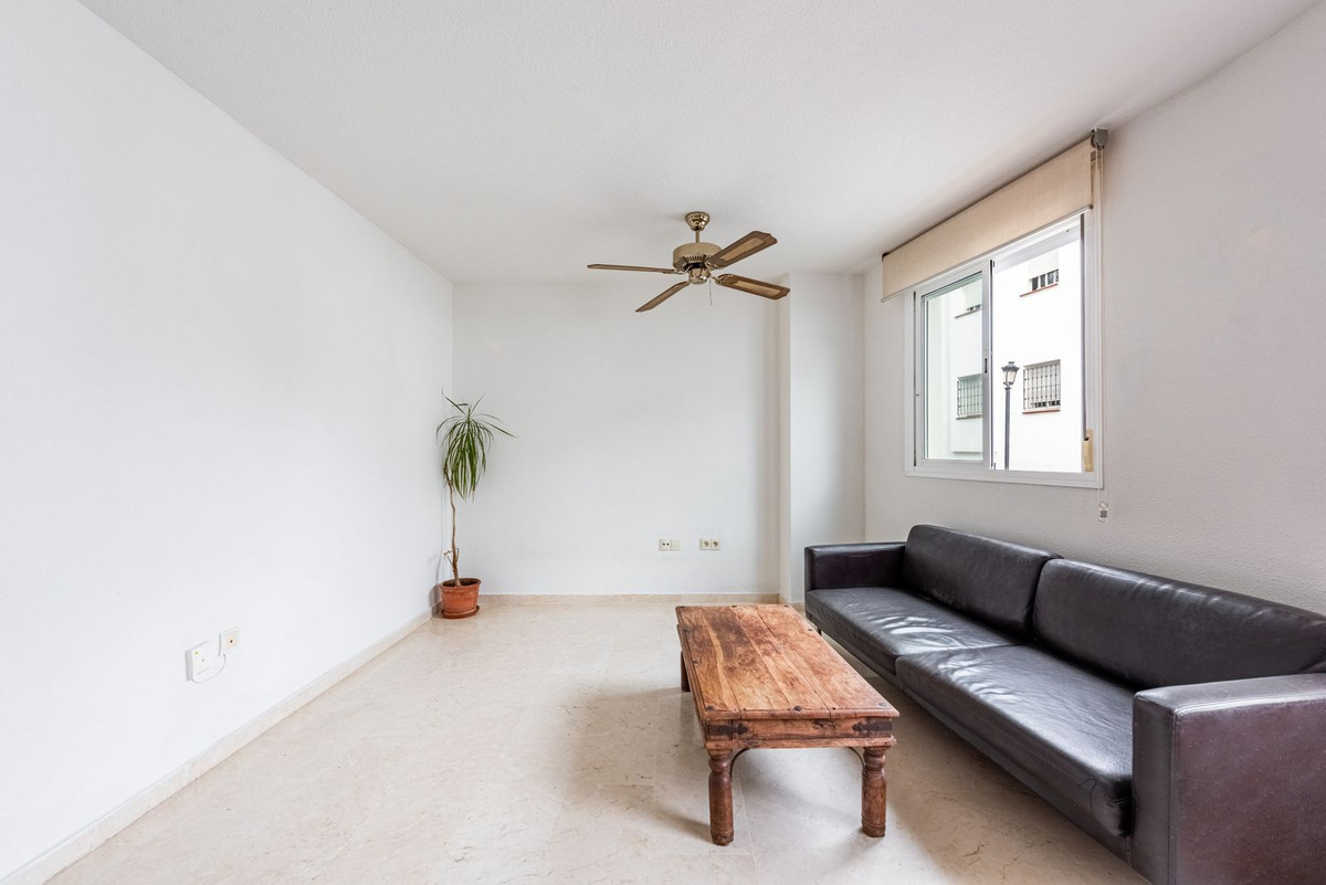 1 Bed Apartment for sale in Benahavís Costa Del Sol, Málaga, Spain