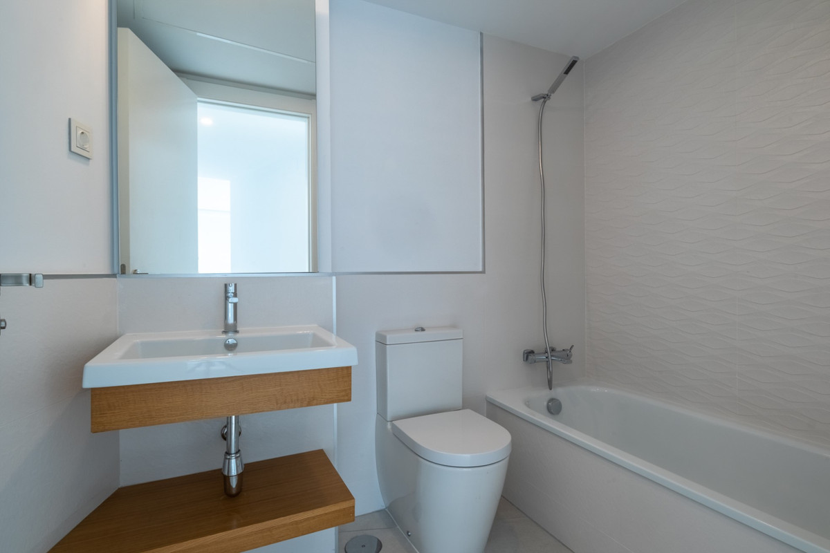 4 Bed Apartment for sale in Altos De Los Monteros Costa Del Sol, Málaga, Spain