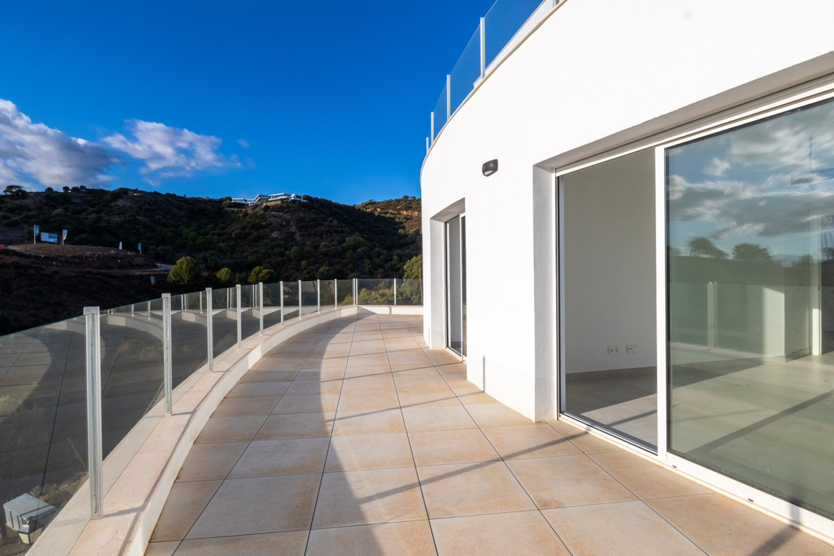 4 Bed Apartment for sale in Altos De Los Monteros Costa Del Sol, Málaga, Spain