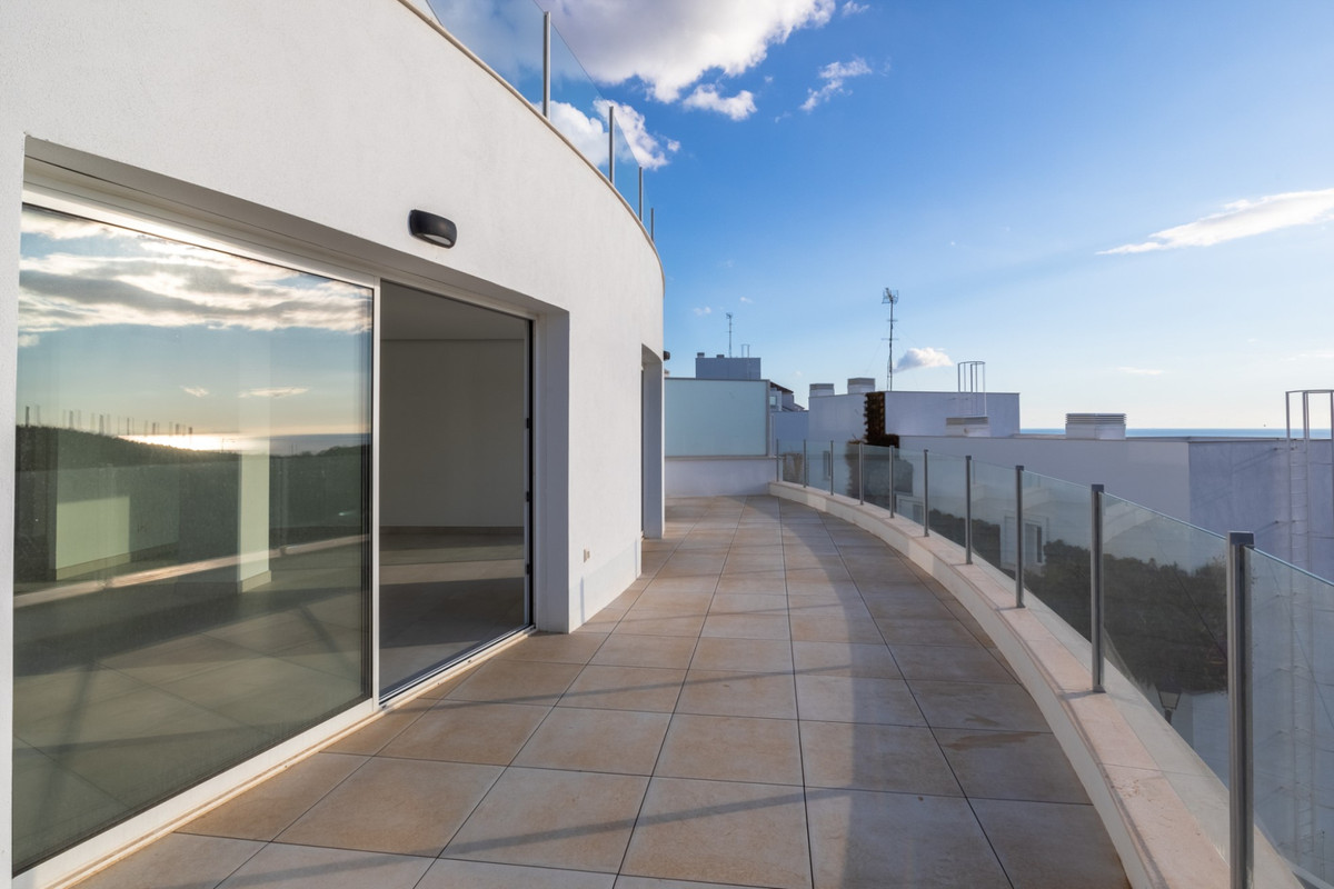 4 Bed Apartment for sale in Altos De Los Monteros Costa Del Sol, Málaga, Spain