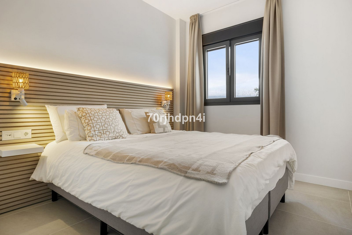 Se vende Apartamento Planta Media de 2 dormitorios en Costa Del Sol, Málaga, España